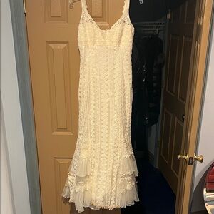Elegant Cream Lace Dress